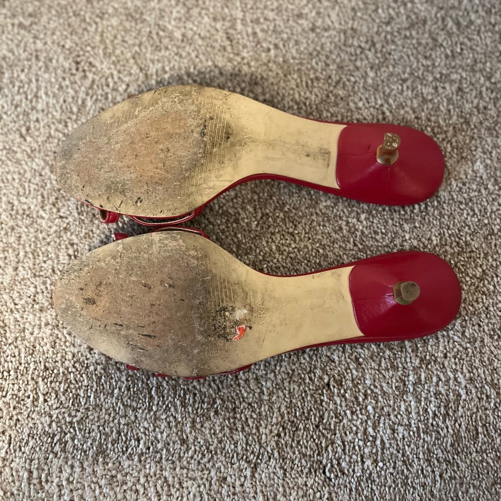 Zara Red & Gold Summer Leather Sandals with 1.5 inches Heels - Picture 5 of 8